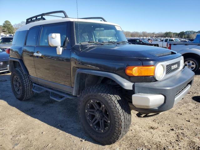 JTEBU11F270030581 - 2007 TOYOTA FJ CRUISER BLACK photo 4