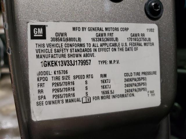 1GKEK13V33J179957 - 2003 GMC YUKON GOLD photo 12