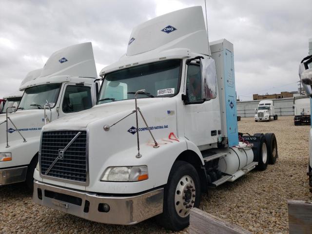 2014 VOLVO VN VNM, 