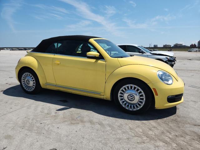 3VW517AT2EM821400 - 2014 VOLKSWAGEN BEETLE 黄色 照片 4