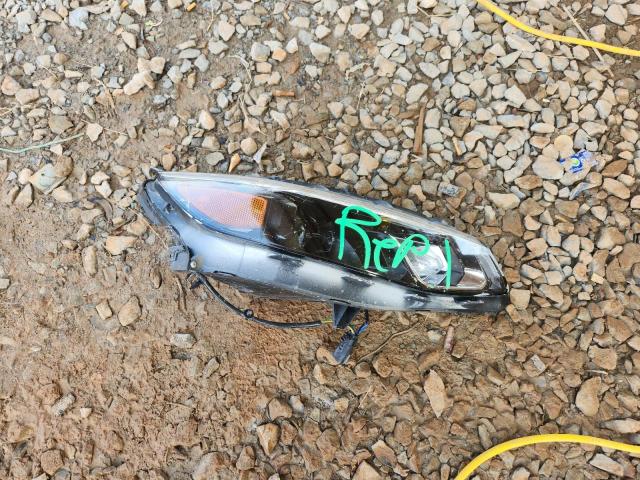 1G1ZE5STXGF331245 - 2016 CHEVROLET MALIBU LT 银色 照片 12