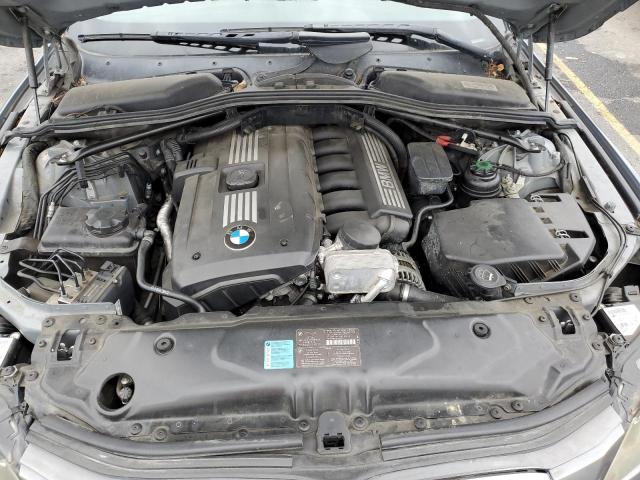 WBANU5C52AC124735 - 2010 BMW 528 I GRAY photo 11