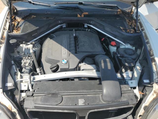 5UXZV4C59D0E01139 - 2013 BMW X5 XDRIVE35I أبيض صورة 12