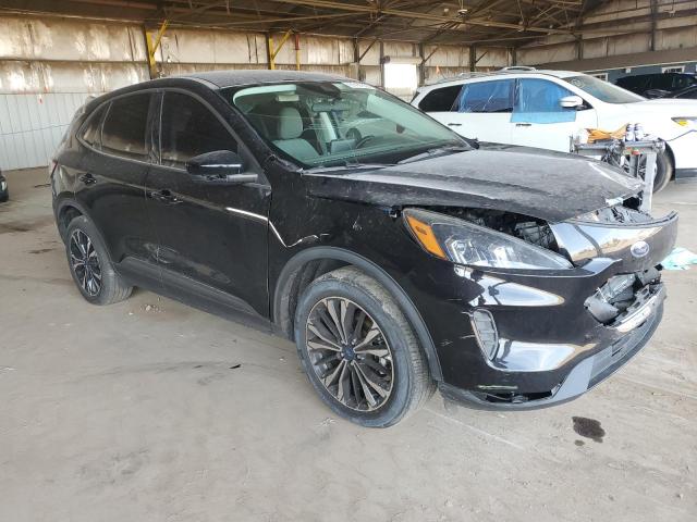 1FMCU0G65NUB32985 - 2022 FORD ESCAPE SE BLACK photo 4