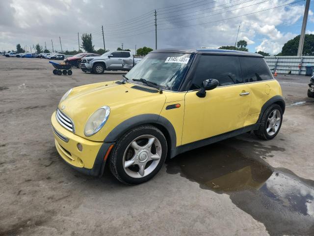 2005 MINI COOPER, 