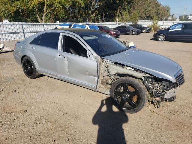 WDDNG86X97A116778 - 2007 MERCEDES-BENZ S 550 4MATIC SILVER photo 4