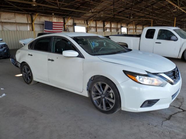 1N4AL3AP9GC204514 - 2016 NISSAN ALTIMA 2.5 Weiß Foto 4