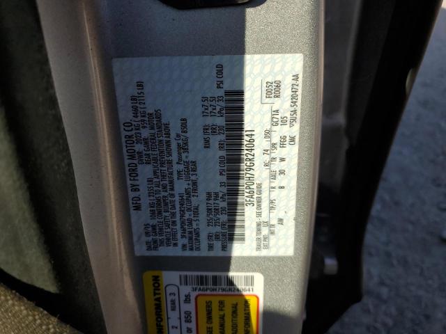 3FA6P0H79GR240641 - 2016 FORD FUSION SE SILVER photo 12