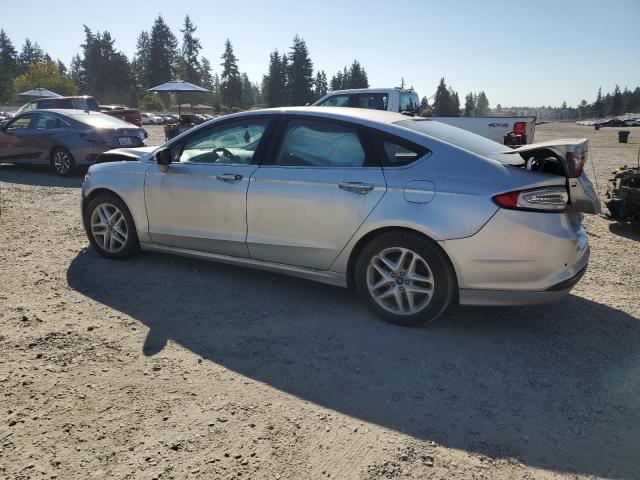 3FA6P0H79GR240641 - 2016 FORD FUSION SE SILVER photo 2