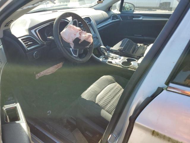 3FA6P0H79GR240641 - 2016 FORD FUSION SE SILVER photo 8