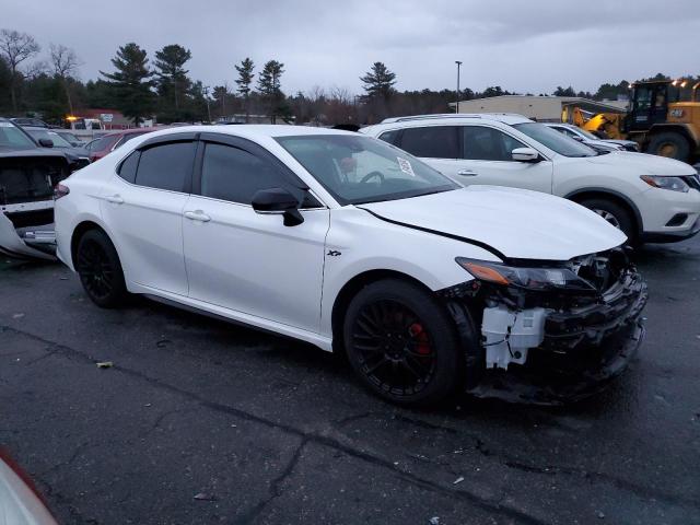 4T1G11AK4PU813678 - 2023 TOYOTA CAMRY SE NIGHT SHADE WHITE photo 4