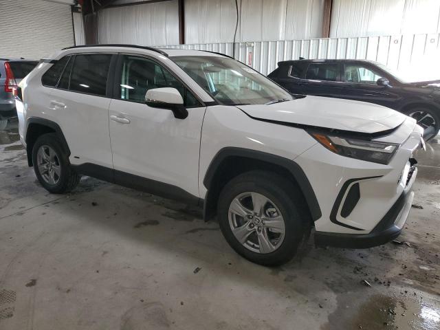 4T3RWRFV5SU197713 - 2025 TOYOTA RAV4 XLE WHITE photo 4