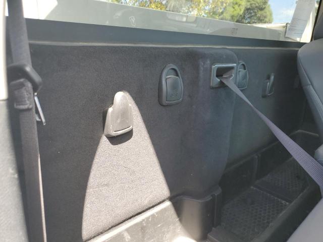 3C7WR4AJ4JG320064 - 2018 RAM 2500 ST WHITE photo 11