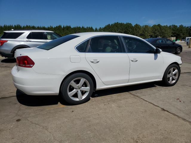1VWBH7A35CC084254 - 2012 VOLKSWAGEN PASSAT SE 白色 照片 3