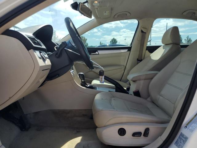 1VWBH7A35CC084254 - 2012 VOLKSWAGEN PASSAT SE 白色 照片 7