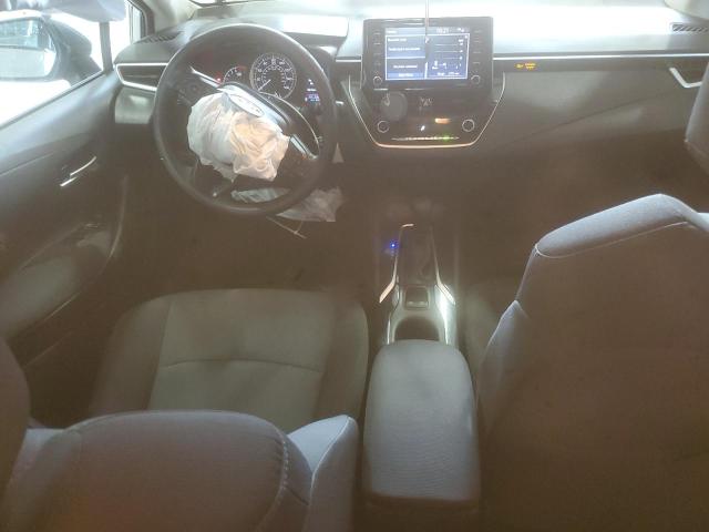 5YFEPMAE6MP224288 - 2021 TOYOTA COROLLA LE Արծաթագույն լուսանկար 8