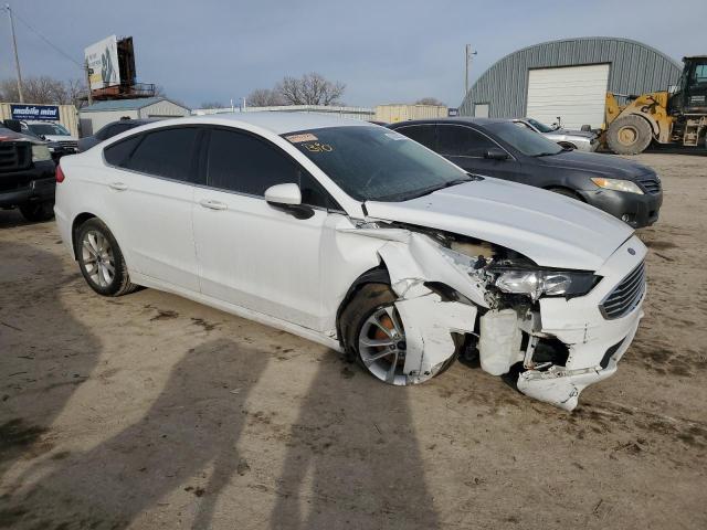 3FA6P0HD5LR108539 - 2020 FORD FUSION SE WHITE photo 4