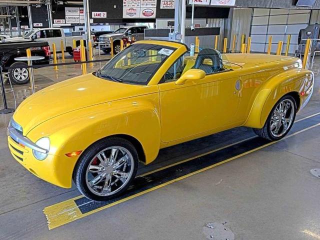 1GCES14P64B107562 - 2004 CHEVROLET SSR 黄色 照片 2