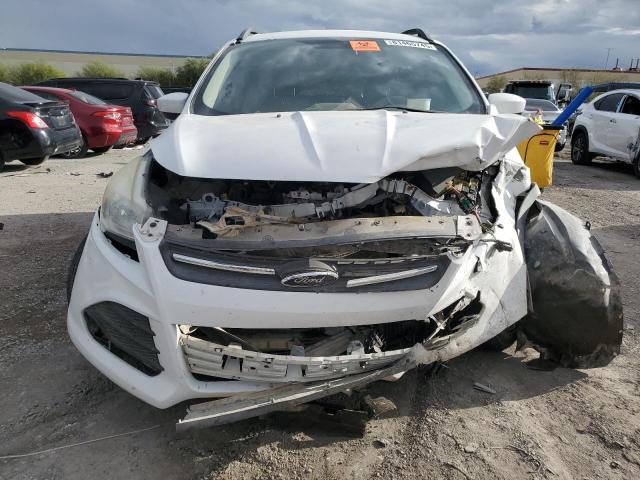 1FMCU9G90GUC83248 - 2016 FORD ESCAPE SE WHITE photo 5