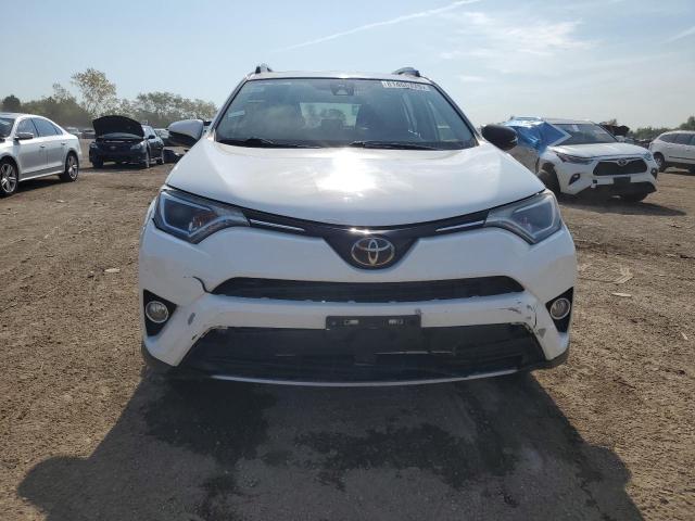 JTMRFREVXHJ107769 - 2017 TOYOTA RAV4 XLE 白色 照片 5