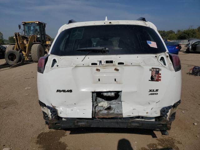 JTMRFREVXHJ107769 - 2017 TOYOTA RAV4 XLE 白色 照片 6