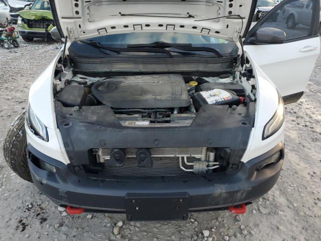 1C4PJMBX3JD502685 - 2018 JEEP CHEROKEE TRAILHAWK WHITE photo 12