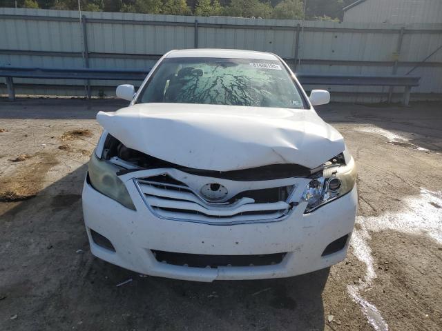 4T1BF3EK3BU665825 - 2011 TOYOTA CAMRY BASE WHITE photo 5