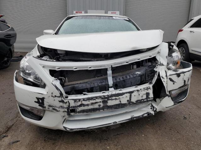 1N4AL3AP2FN872013 - 2015 NISSAN ALTIMA 2.5 WHITE photo 5