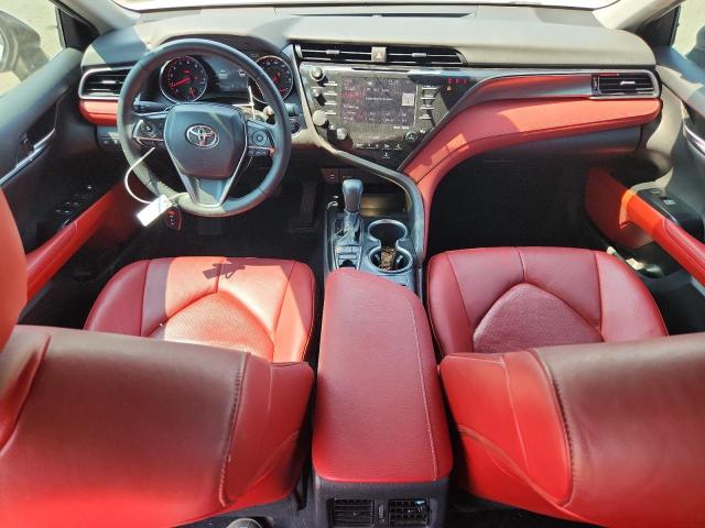 4T1B61HK3KU772986 - 2019 TOYOTA CAMRY XSE Weiß Foto 8