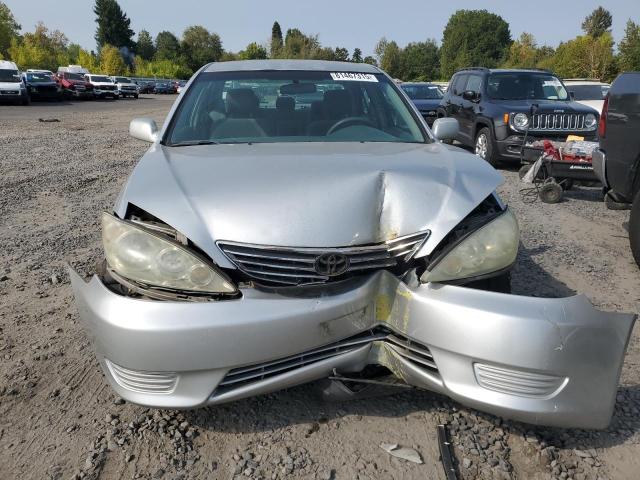4T1BE32K55U414672 - 2005 TOYOTA CAMRY LE SILVER photo 5