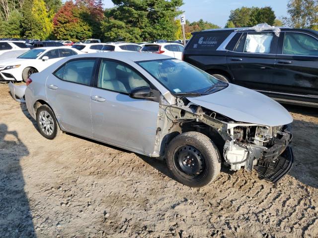 2T1BURHEXJC070047 - 2018 TOYOTA COROLLA L Silber Foto 4