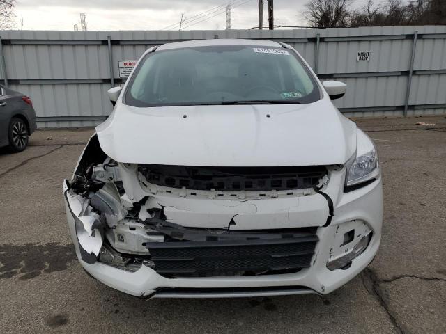 1FMCU9GX2FUA60965 - 2015 FORD ESCAPE SE WHITE photo 5