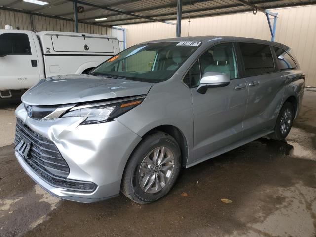 2025 TOYOTA SIENNA LE, 