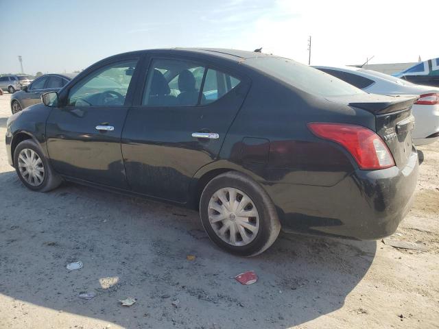 3N1CN7AP1GL823667 - 2016 NISSAN VERSA S BLACK photo 2