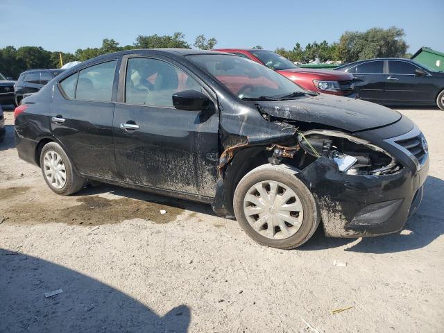 3N1CN7AP1GL823667 - 2016 NISSAN VERSA S BLACK photo 4