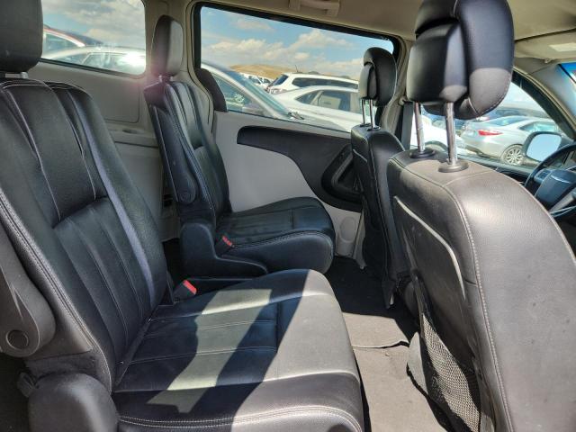 2C4RC1BG0FR636625 - 2015 CHRYSLER TOWN & COU TOURING SILVER photo 11