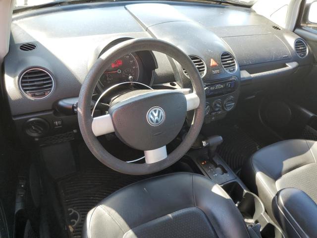 3VWPG3AGXAM008173 - 2010 VOLKSWAGEN NEW BEETLE BLACK photo 8