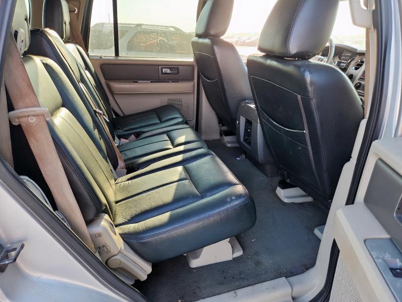 1FMJU1F58AEA43583 - 2010 FORD EXPEDITION XLT Silber Foto 11