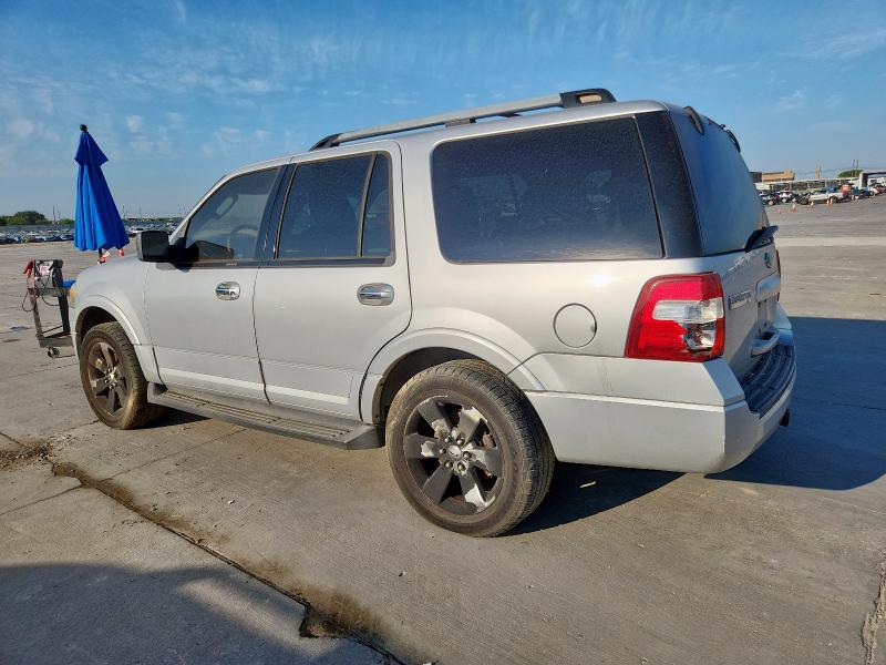 1FMJU1F58AEA43583 - 2010 FORD EXPEDITION XLT Silber Foto 2