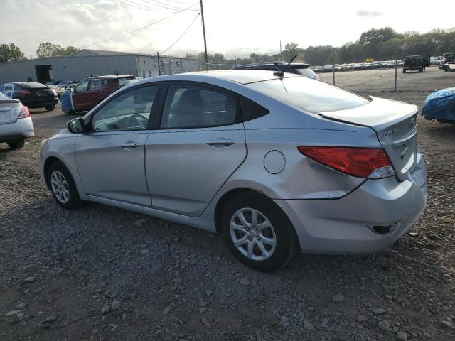KMHCT4AE0CU223153 - 2012 HYUNDAI ACCENT GLS SILVER photo 2