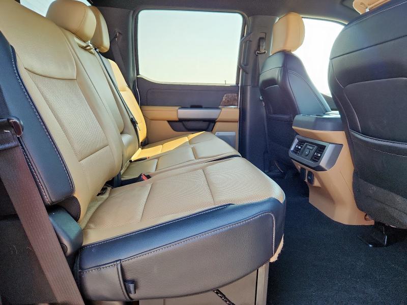 1FT8W2BT4PEC99624 - 2023 FORD F250 SUPER DUTY WHITE photo 10