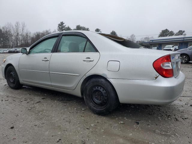 4T1BE32K62U099148 - 2002 TOYOTA CAMRY LE SILVER photo 2