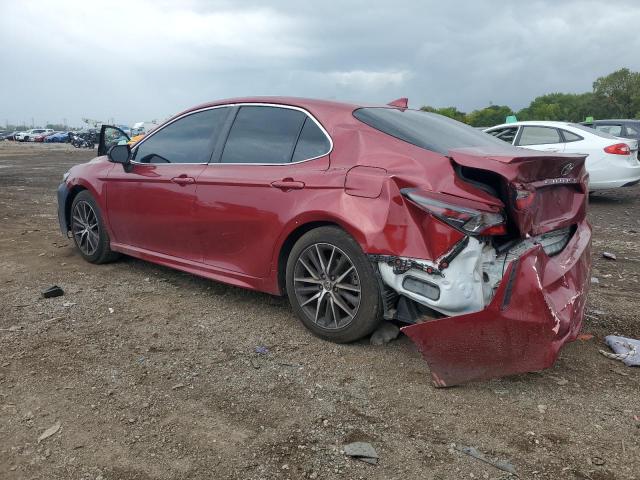 4T1G11AK7NU008769 - 2022 TOYOTA CAMRY SE RED photo 2