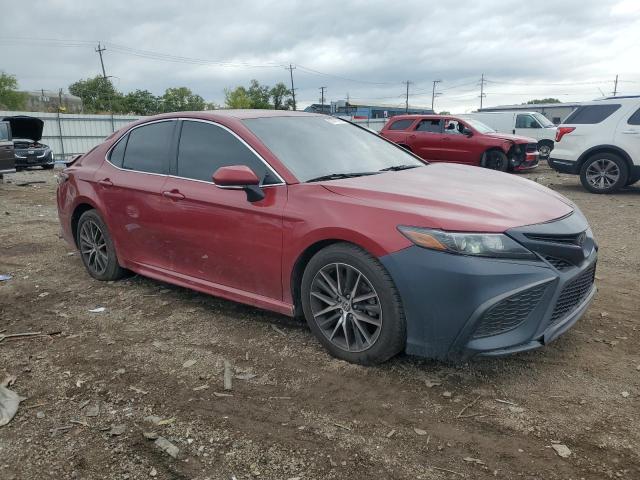 4T1G11AK7NU008769 - 2022 TOYOTA CAMRY SE RED photo 4