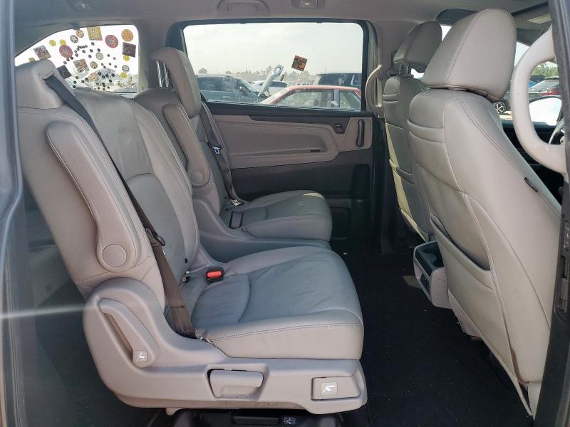 5FNRL6H79JB077116 - 2018 HONDA ODYSSEY EXL ვერცხლისფერი ფოტო 11
