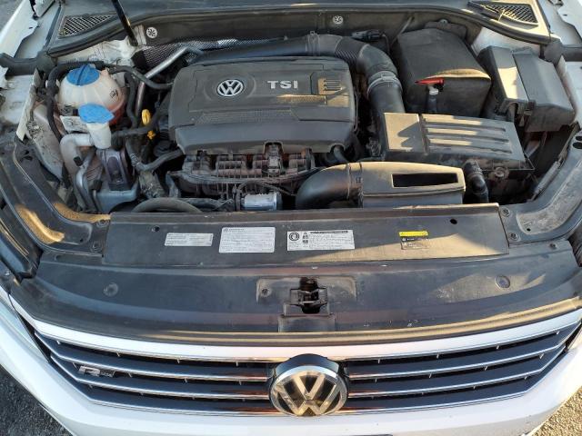 1VWDT7A35HC073060 - 2017 VOLKSWAGEN PASSAT R-LINE Weiß Foto 11
