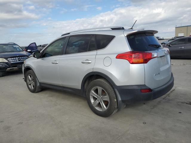 JTMWFREV2FD065676 - 2015 TOYOTA RAV4 XLE SILVER photo 2