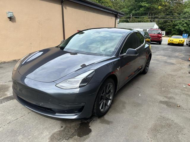 5YJ3E1EB3JF129836 - 2018 TESLA MODEL 3 Մոխրագույն լուսանկար 2