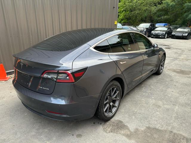 5YJ3E1EB3JF129836 - 2018 TESLA MODEL 3 Մոխրագույն լուսանկար 4