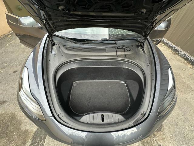 5YJ3E1EB3JF129836 - 2018 TESLA MODEL 3 Մոխրագույն լուսանկար 7